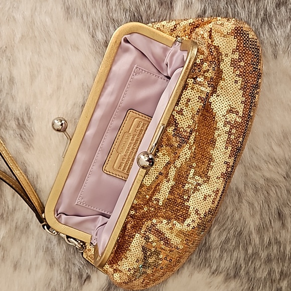 Coach Bag - Picture 4 of 4
